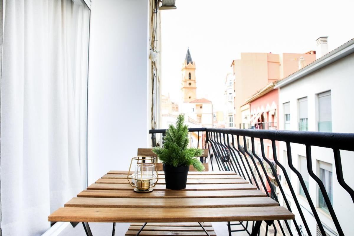 Family Apartment In The Malaga City Center Екстер'єр фото