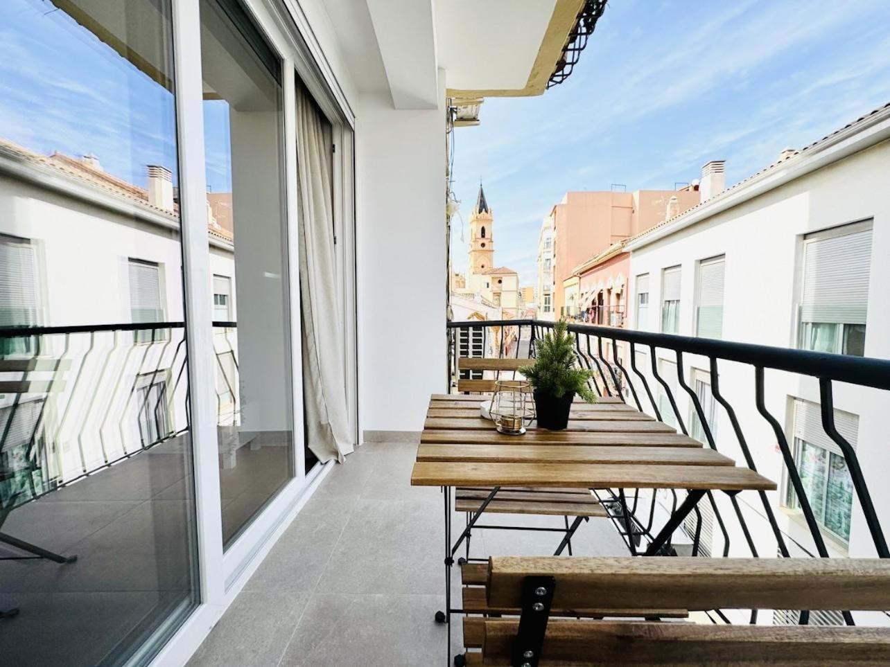 Family Apartment In The Malaga City Center Екстер'єр фото