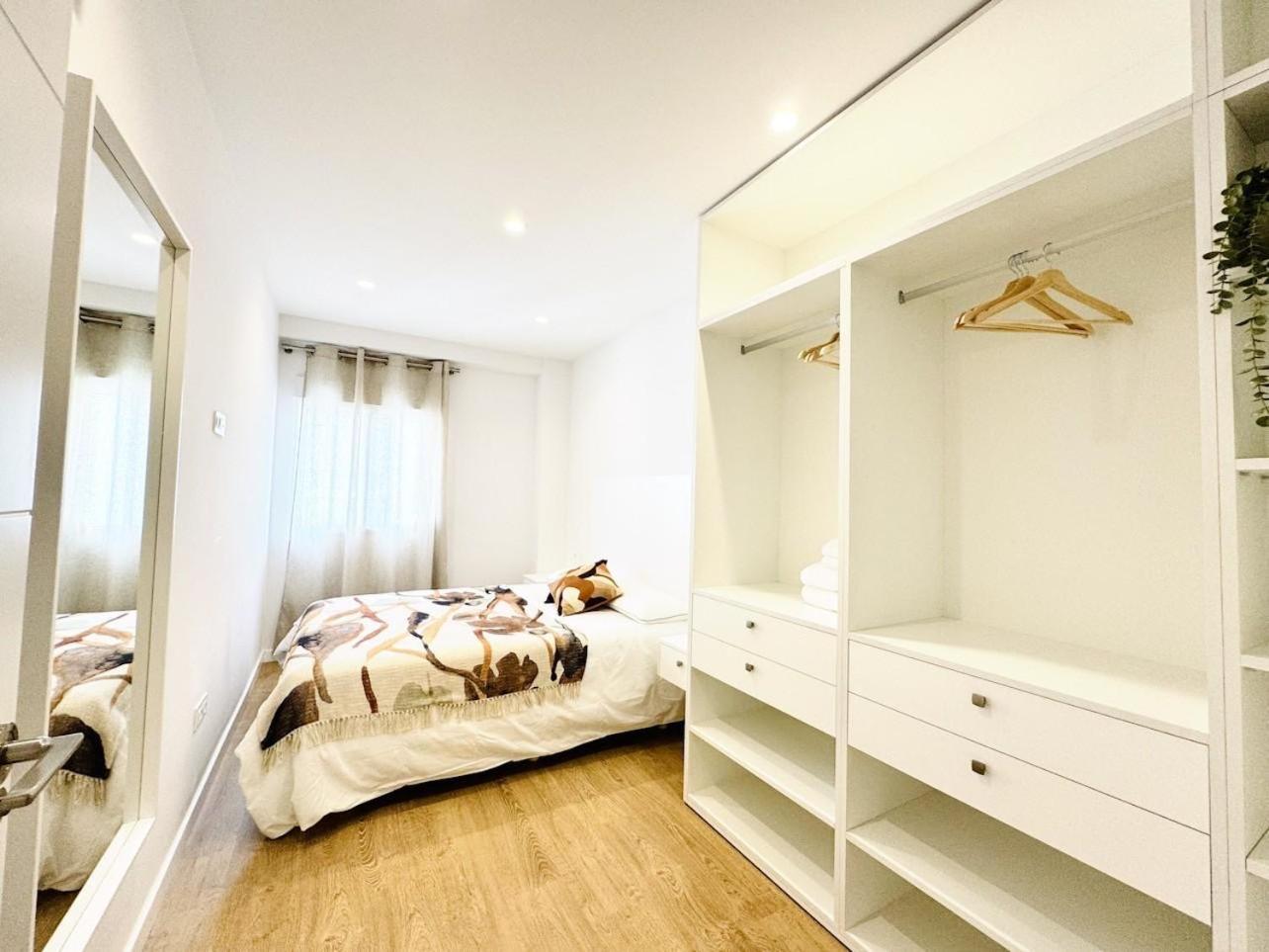 Family Apartment In The Malaga City Center Екстер'єр фото
